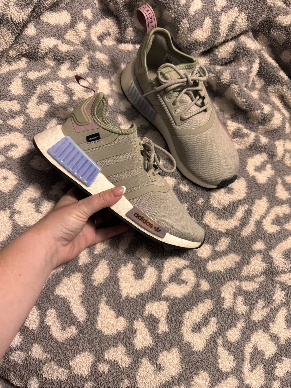 Women’s Adidas NMD R1 Shoes